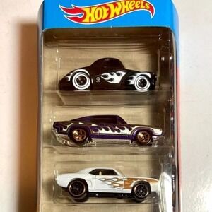 Hot Wheels HW Flames 41 Willys 68 HEMI Barracuda 69 Camaro 69 Charger 73 Falcon
